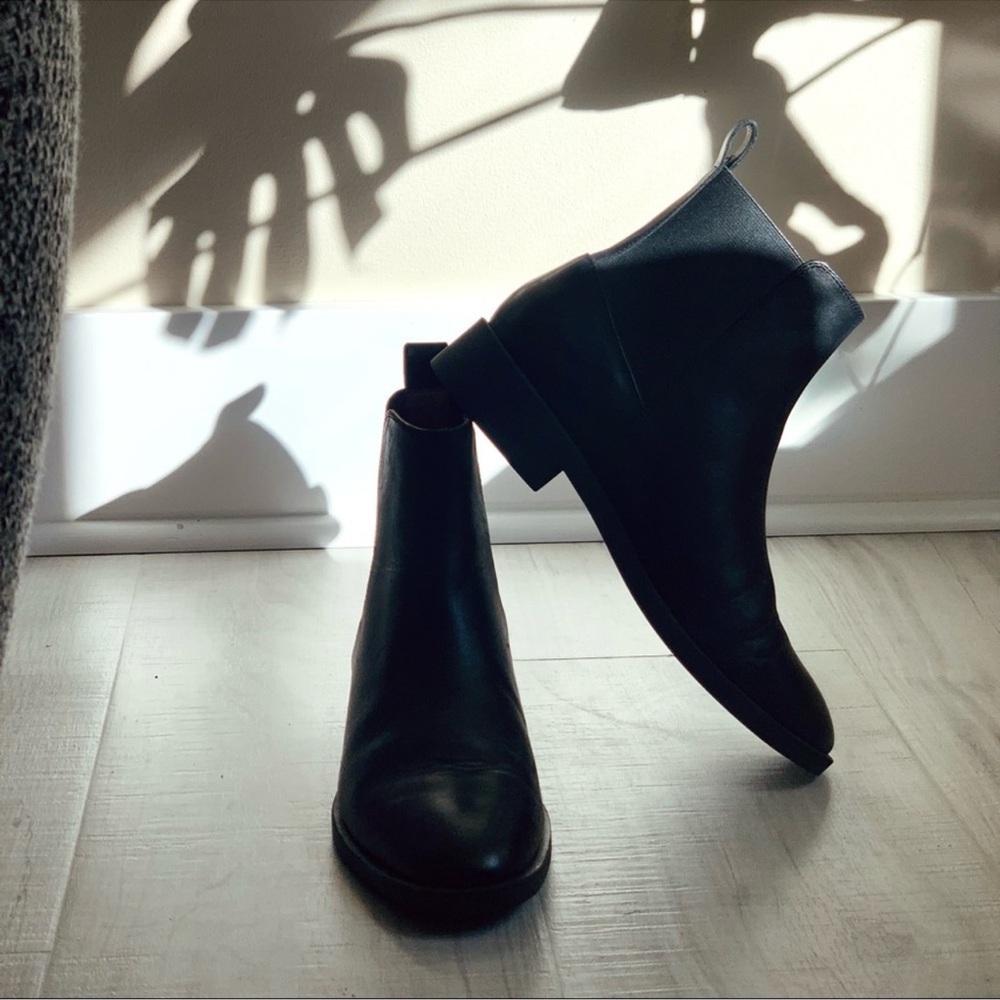 Anthropologie & Other Stories Chelsea Leather Slip On Round Toe Ankle Boots - Picture 7 of 10